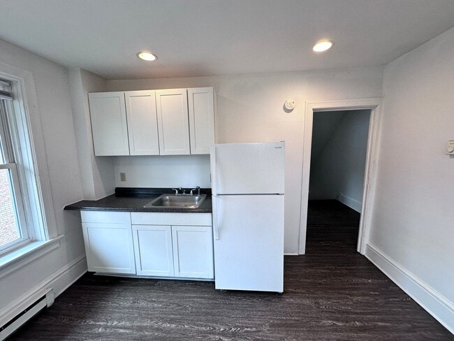 Photo - 2712 Woodlawn St Unit 2712 A