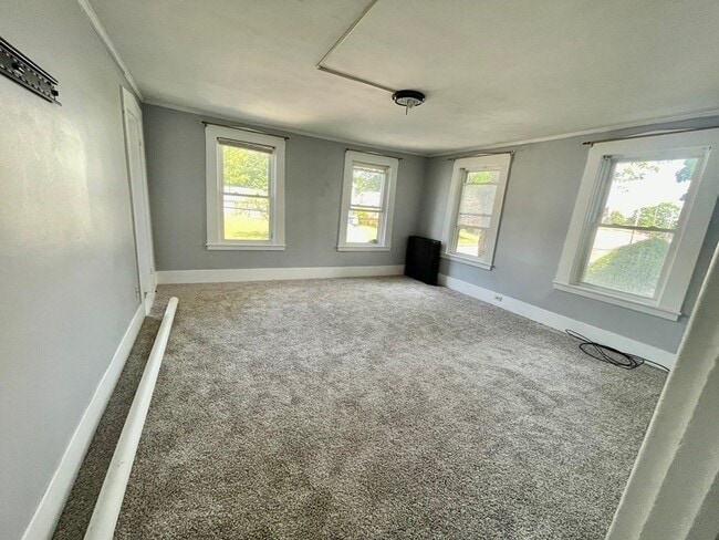 157 Woodland Ave Unit 2