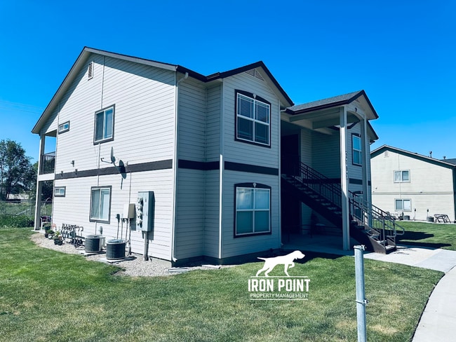 Photo - 2107WHISPERINGWILLOW Unit #201