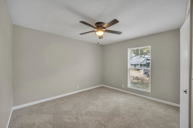 Photo - 3105 Bouvier St