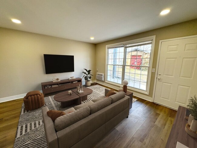 Lakeside Studio Apartments