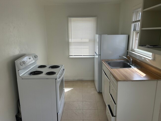 Photo - 1340 N Linden Ave