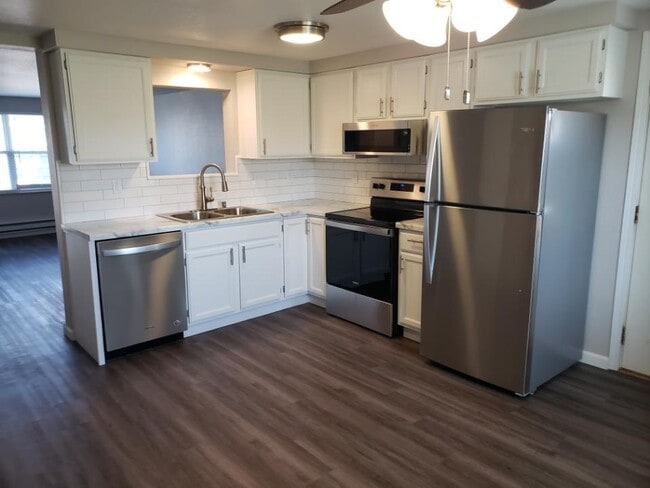 Photo - 1135 W South Park Ave Unit F