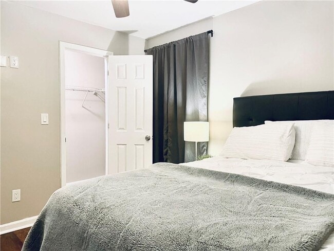 Photo - 357 Waits Dr SW