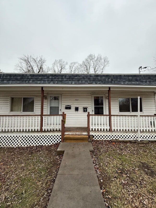 Photo - 707 Graham Ln Unit B