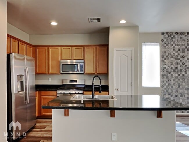 Photo - 8041 San Mateo St