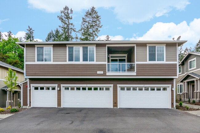 Building Photo - 1663 Burnside Pl Unit C