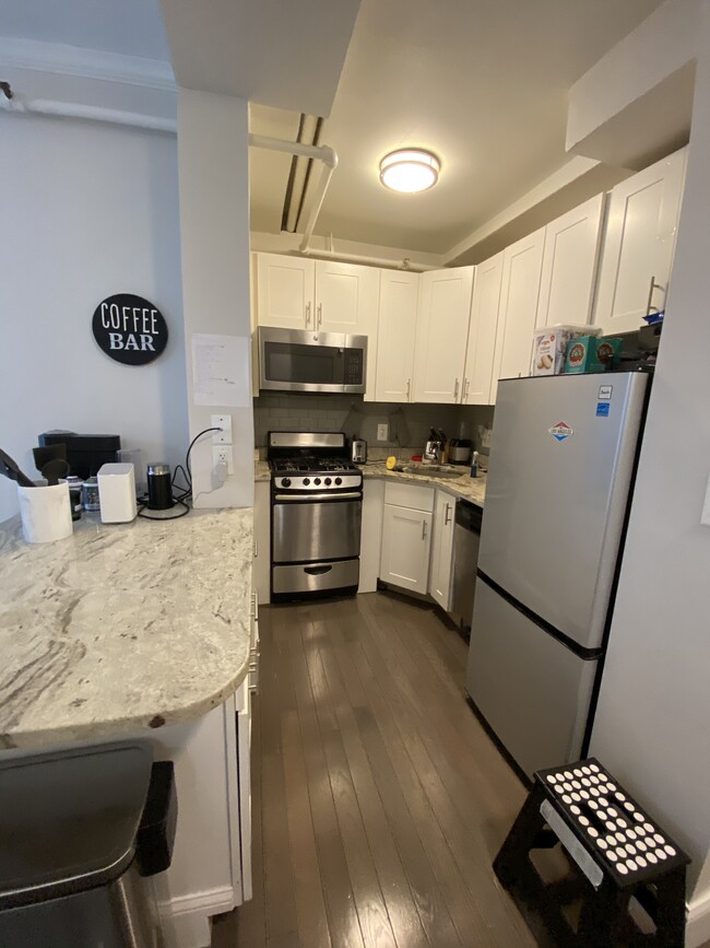 Building Photo - 52 Westland Ave Rental