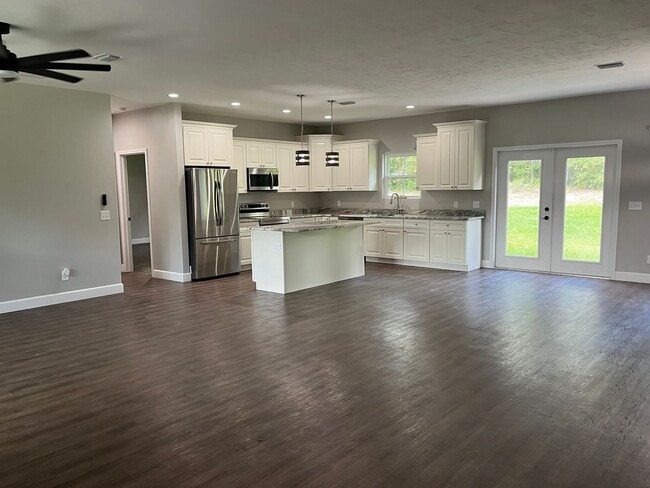 Photo - Upgraded New 3 Bedroom, 2 Bath home in Emerald Cove