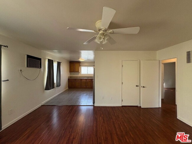 Photo - 806 N Hobart Blvd Unidad 3