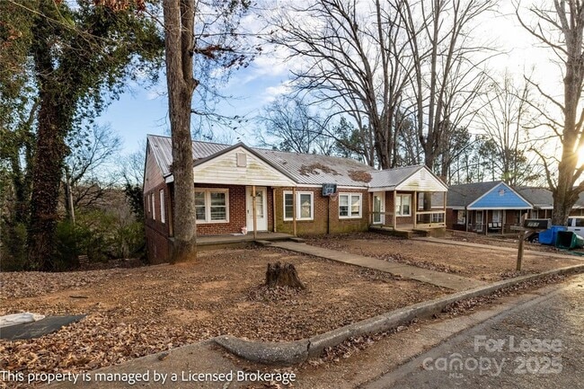 Photo - 757 S 5th St