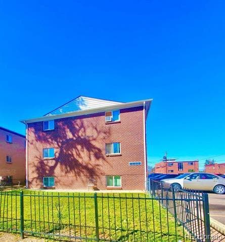 Photo - 1437 N Moline St