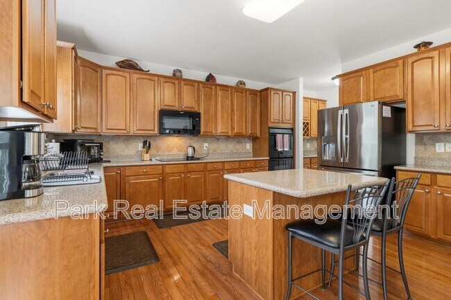 Photo - 3809 Stoneybrook Dr