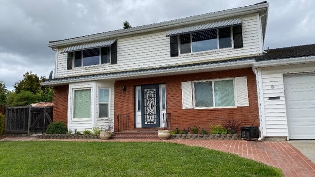 Photo - 10405 Brewer Ave