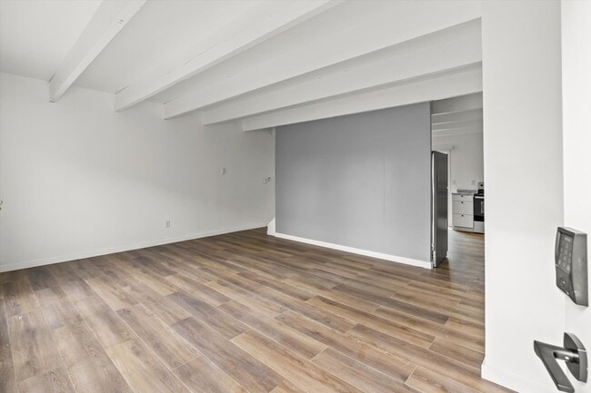 Photo - Cute 3 bed 2 bath town home