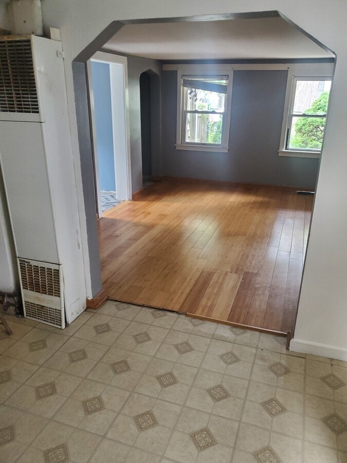 Living Room - 4408 S Kilpatrick Ave Unit Garden Appt