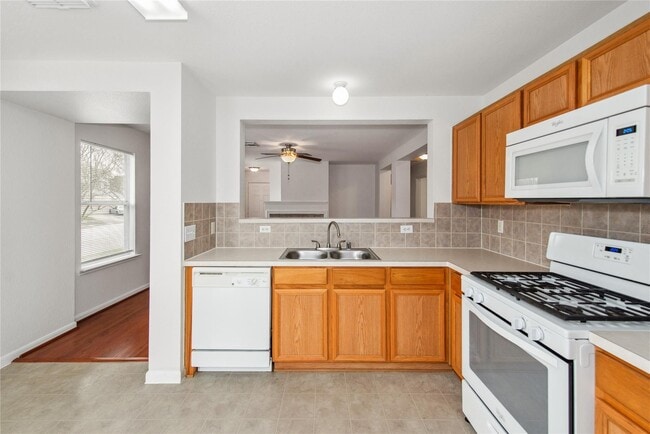 Photo - 16310 Chandler Ridge Ln