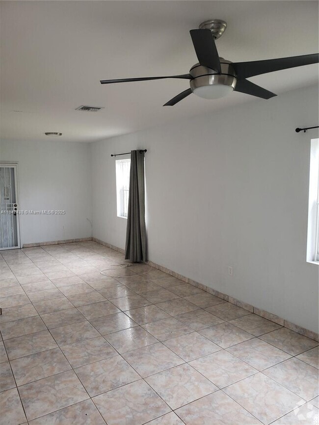 Building Photo - 456 NW 85th Street Rd Rental