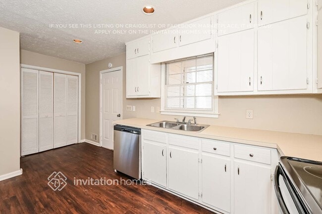 Photo - 2727 King Arthur Ct