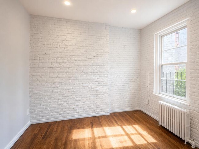 Photo - 57 Thompson St Unit 1B