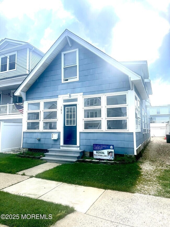 Building Photo - 191 3rd Ave Rental