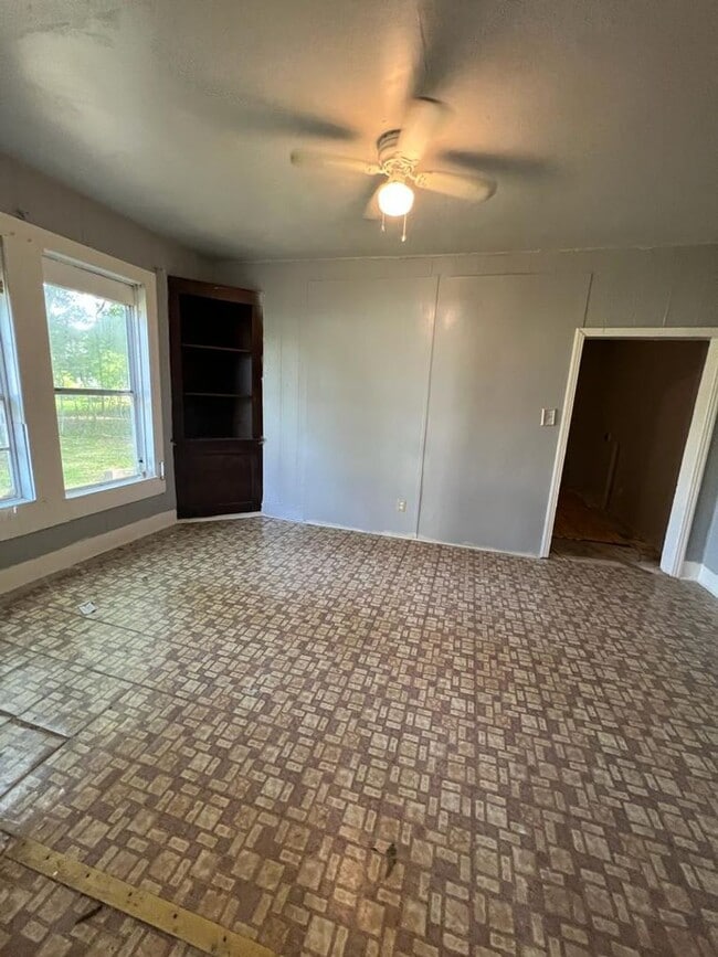 Photo - 3960 Harding DR.