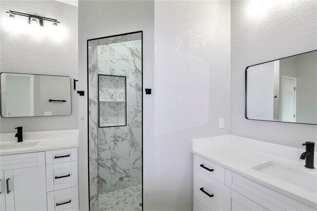 Photo - 7335 Domenico St
