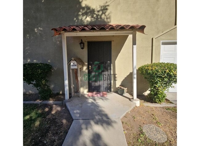 Building Photo - 3000 Carver Rd Unit 3000 Carver Rd  B