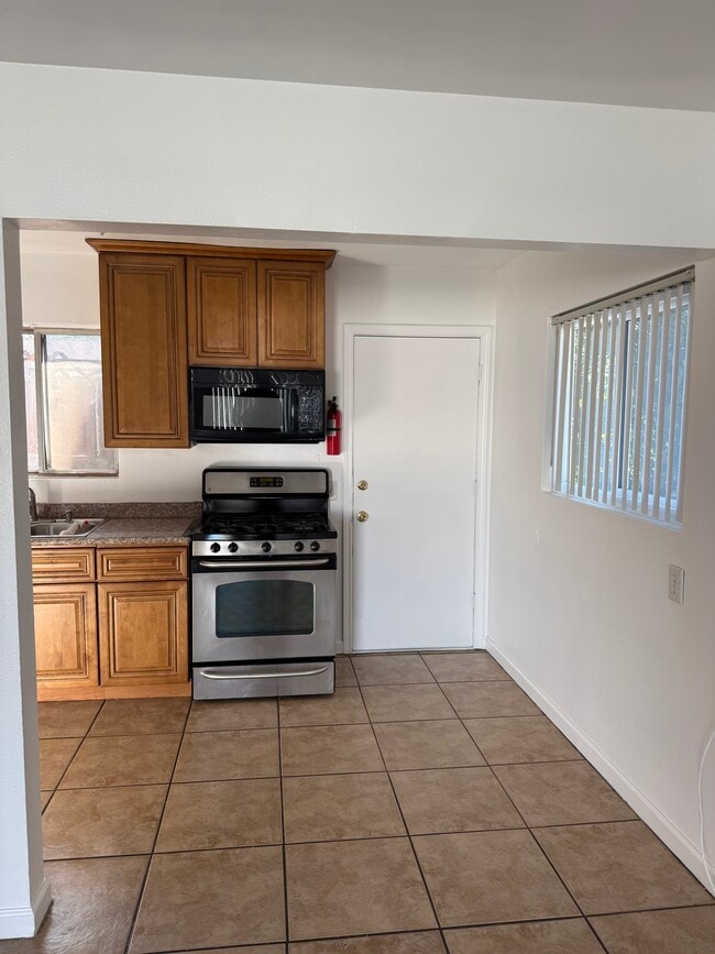 Photo - 419 W Ramona Dr Unit 419 W Ramona Dr