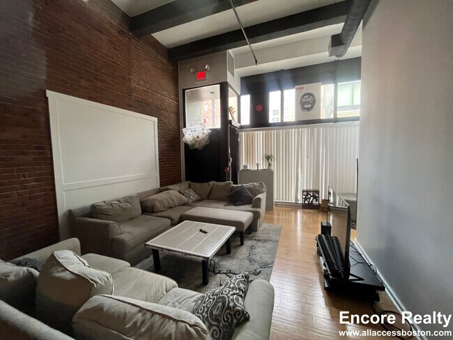 Photo - 254 Friend St Unit 7