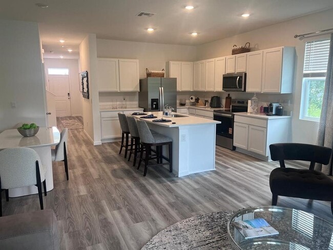 Photo - 17461 Spanish Oak Lp