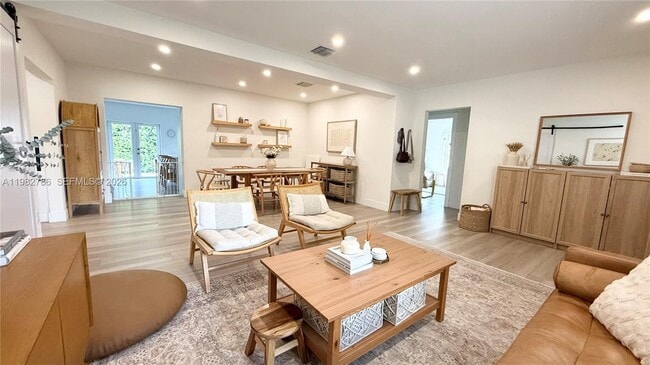 Building Photo - 5785 SW 54th Ter