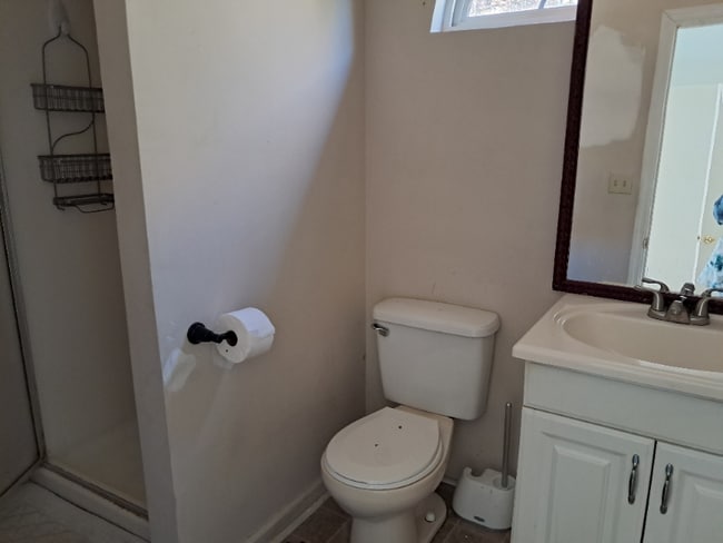 Photo - 6312 Lake Rd