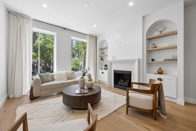 Photo - 3739 N Clifton Ave Unit #1