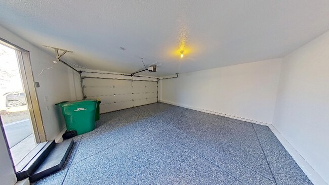 Photo - 11409 Jay St