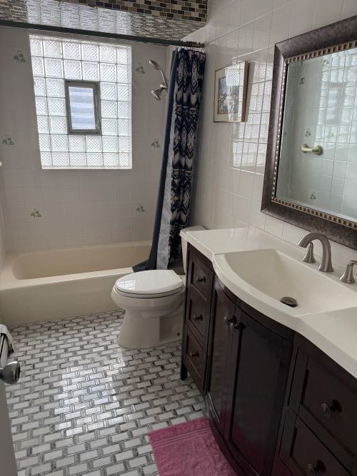 Photo - 7241 N Ridge Blvd Unit 301