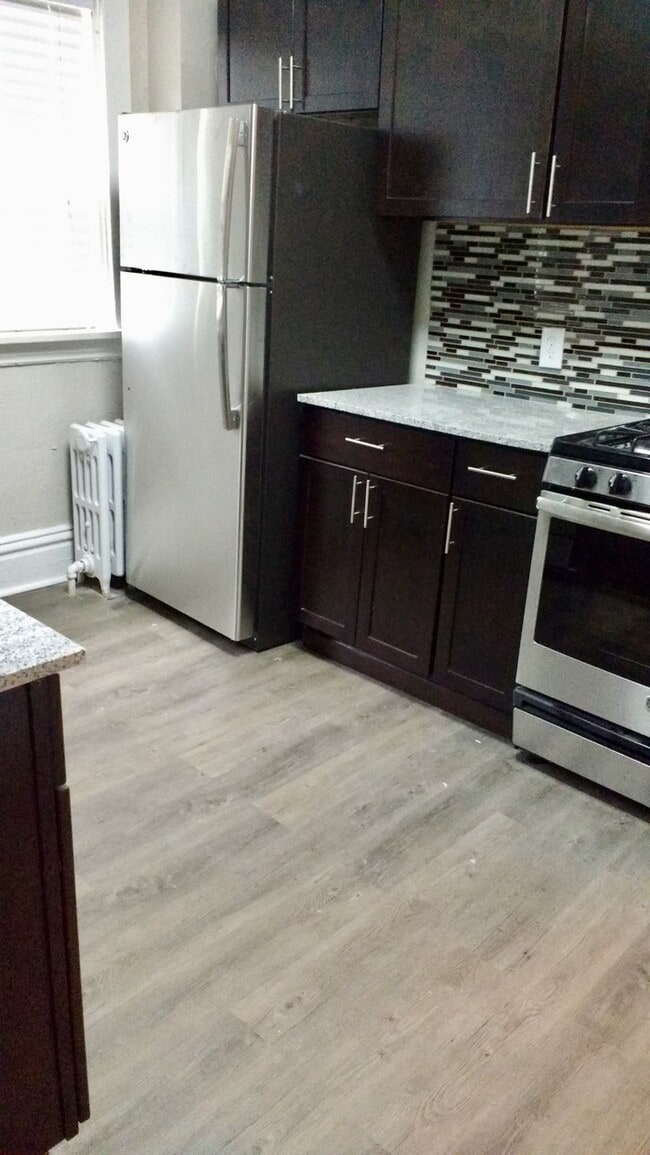 Photo - 2113 Murray Ave