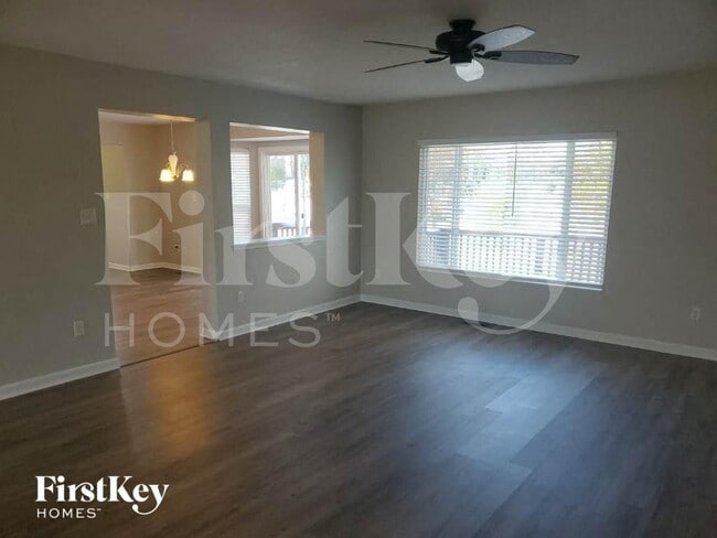 Photo - 5606 Beechtree Ln