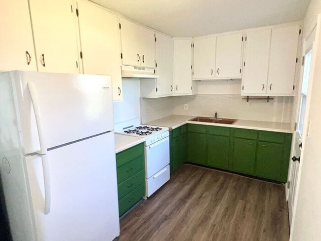 Photo - Beautiful Rental Home – Prime Location & Move-In Ready!