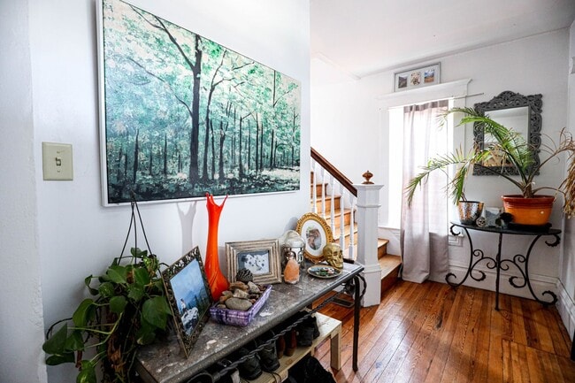 Building Photo - 670 Jones Ave