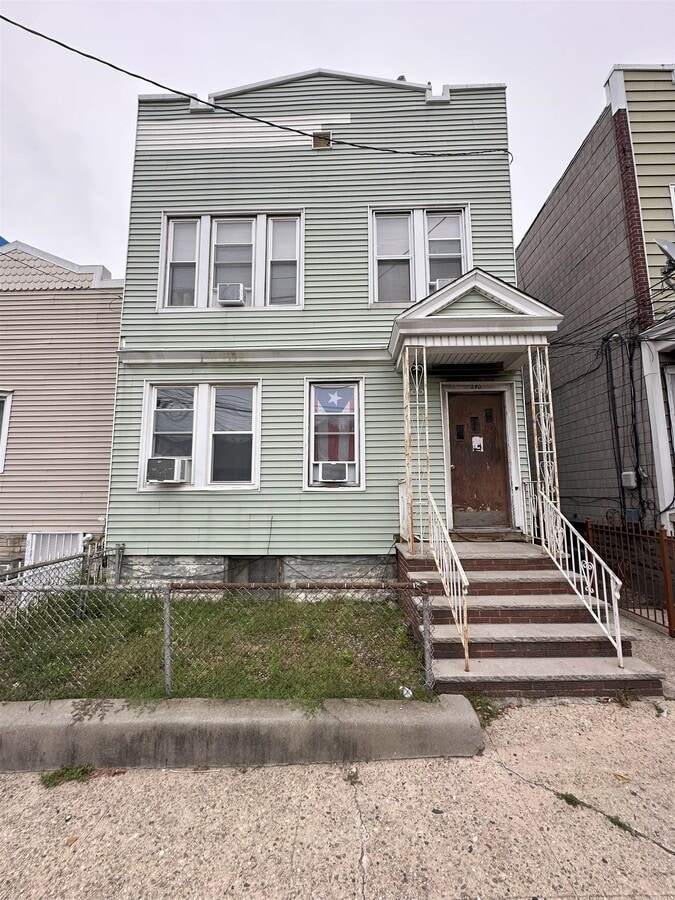Photo - 240 Linden Ave Rental