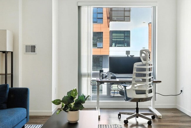 Photo - 1201 4th St Unit FL4-ID1286657P