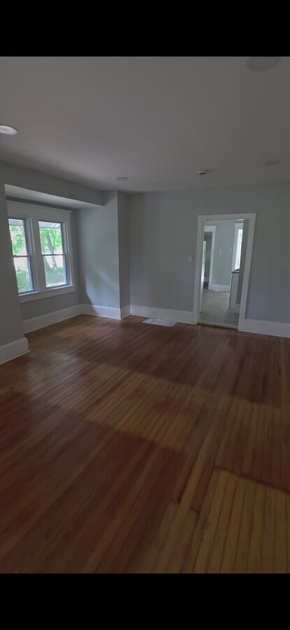 Photo - 351 N Spring Rd