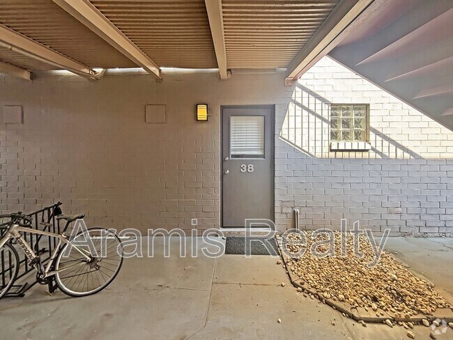 Building Photo - 1355 Euclid Ave NE Unit 38 - 1 Rental