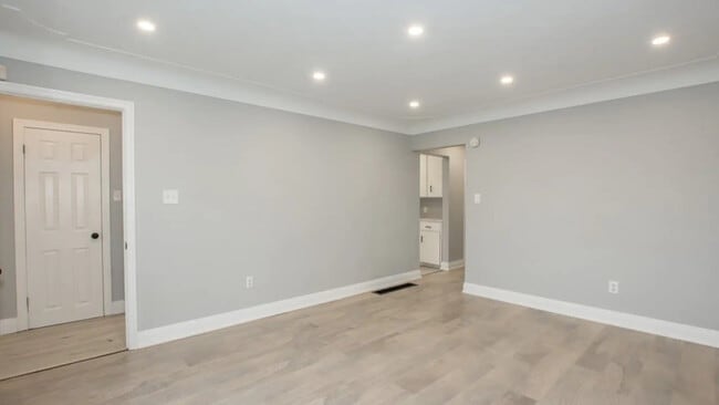 Photo - 144 Brentwood Dr Unit 1