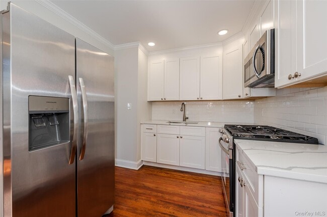 Photo - 162 W Windsor Pkwy
