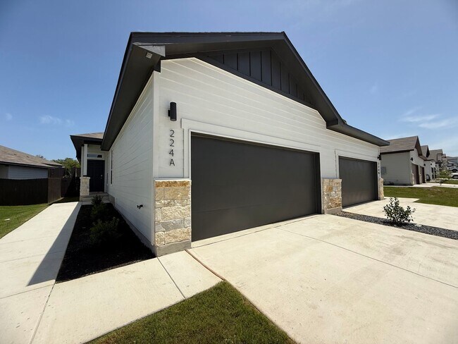 Photo - Stunning 3x2 Luxury Duplex in Buda, TX!