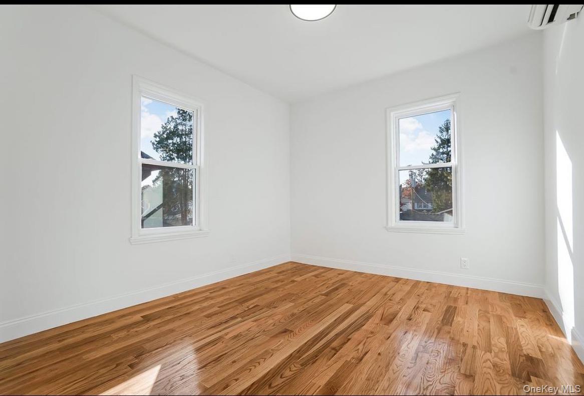 Photo - 167-16 43rd Ave