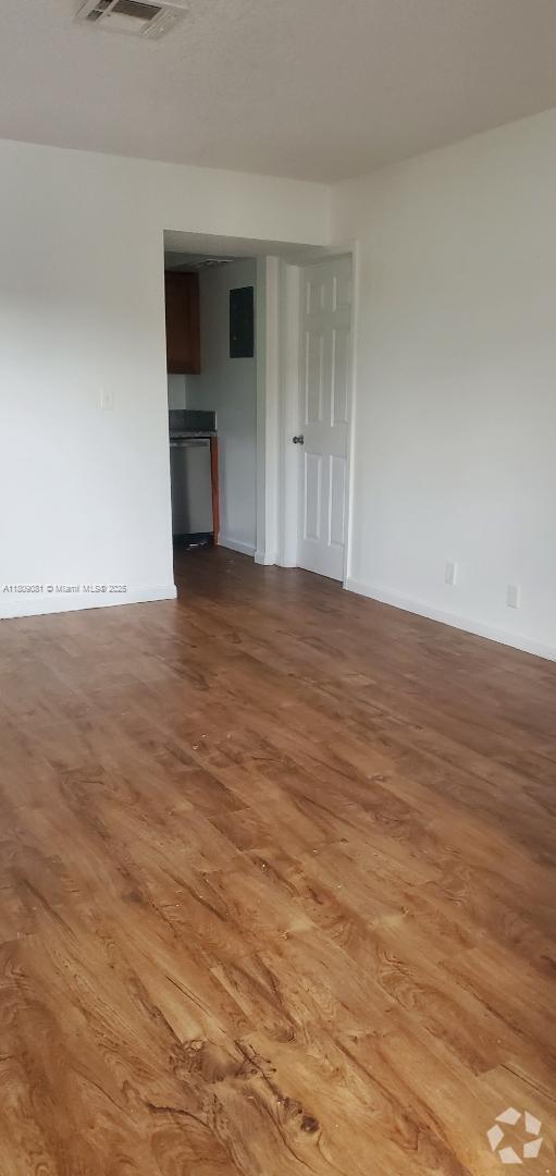 Building Photo - 4103 Riverside Dr Unit 4 Rental