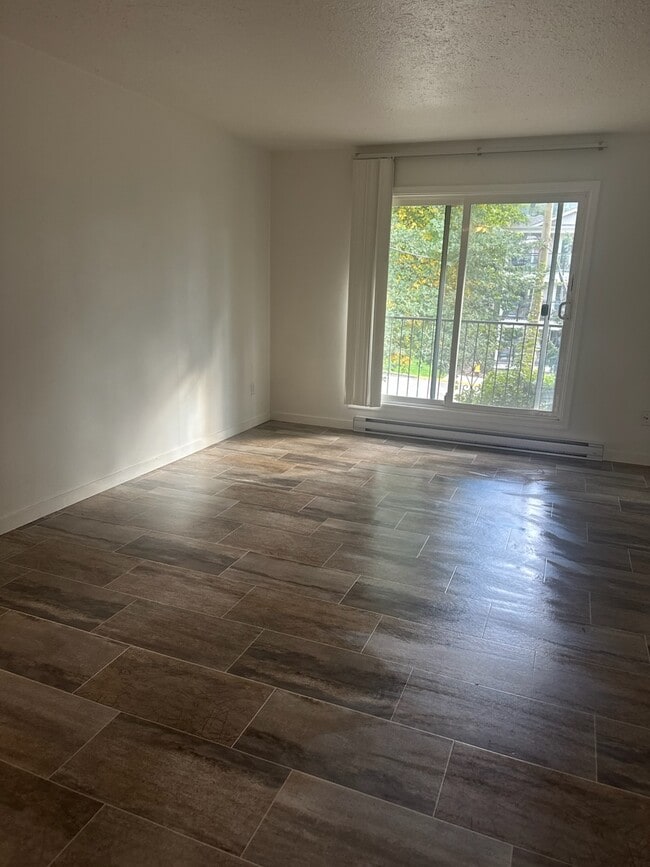 371-374 4 Ave SE Unit A